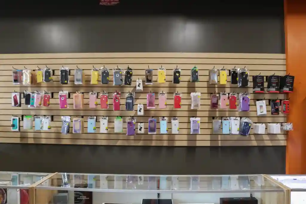 62465709_579899462417011_2211287869673177088_n Campus Phone Repair - Shop